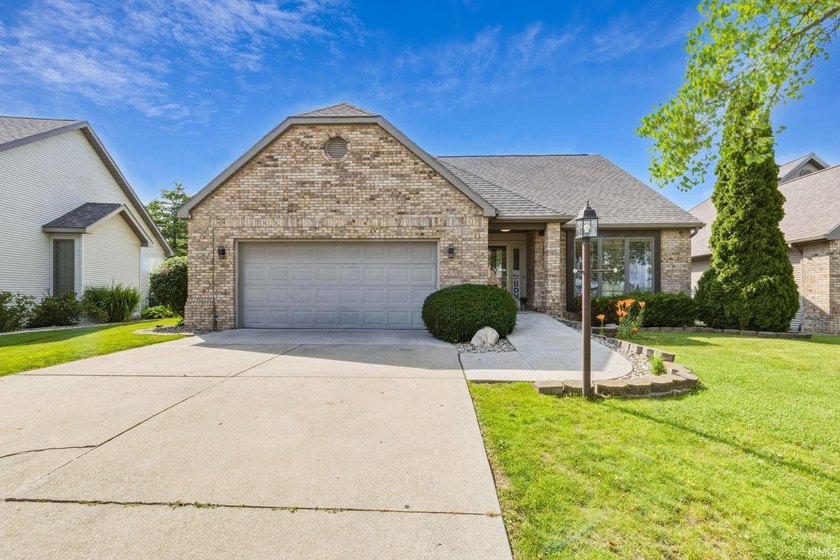 Nestled in a desirable Elkhart neighborhood, this beautifully - photo 3