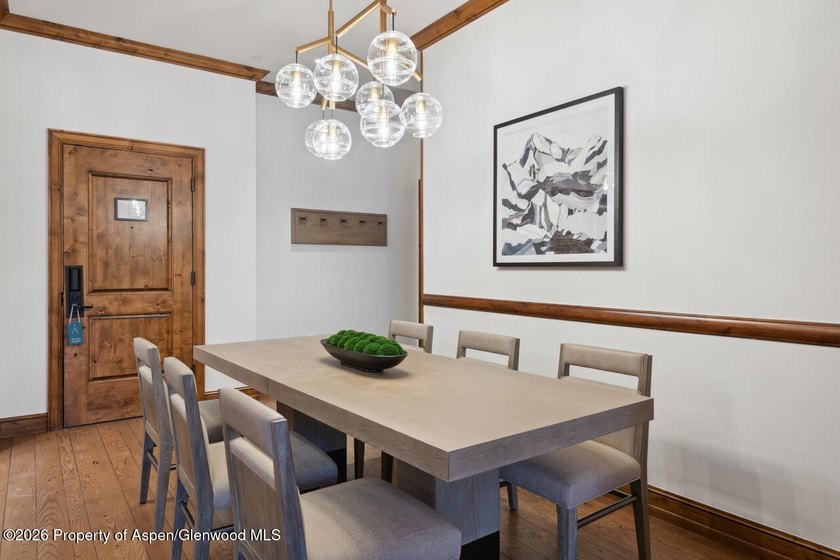 2024 renovations completed (including new decor, furniture - photo 11