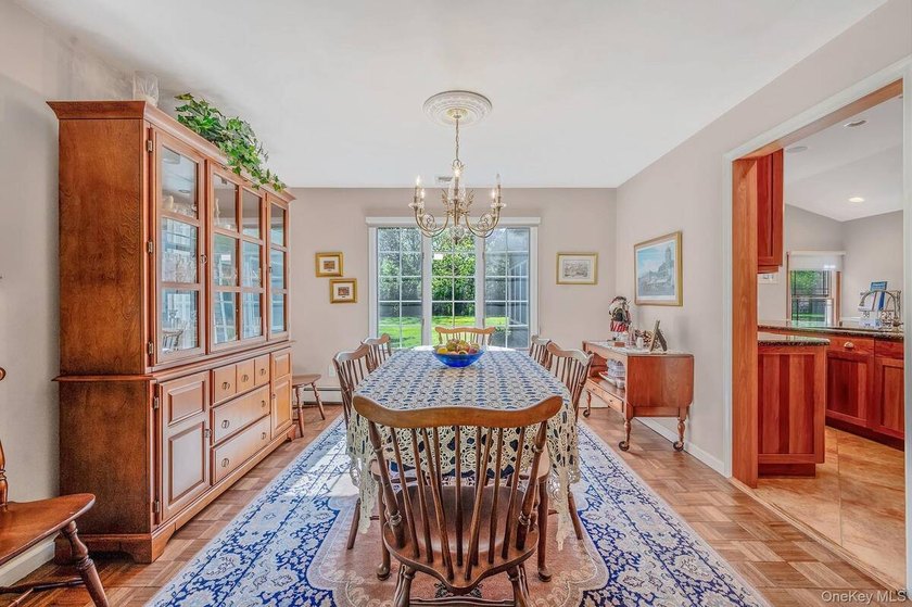 Spacious and well-maintained L-shaped ranch offering the perfect - photo 25