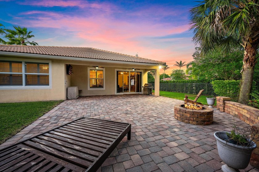 Nestled within the prestigious gated community of Rialto, this - photo 2
