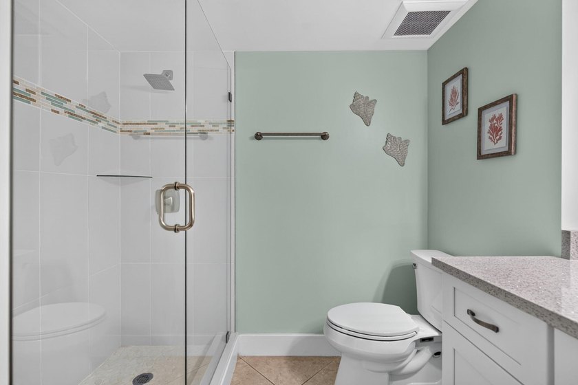 3-bedroom, 2-bathroom condominium in the highly desirable - photo 13
