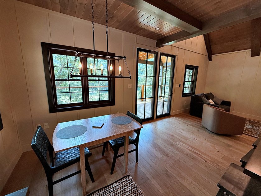 Experience The Kestrel, mountain living at its finest in this - photo 10