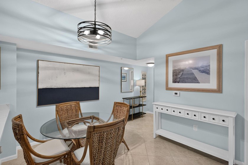 3-bedroom, 2-bathroom condominium in the highly desirable - photo 24