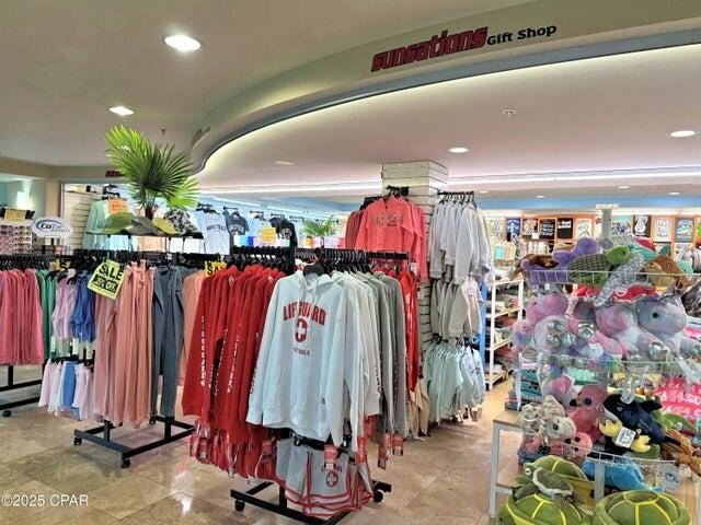 laundry, and owners' closet. This stylish beach haven boasts - photo 38