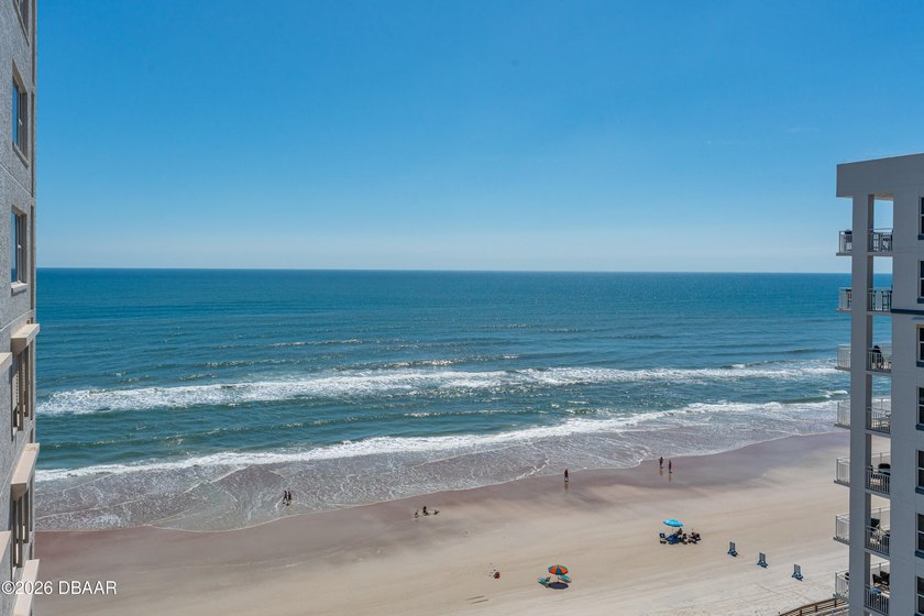 Wake up to breathtaking views from this beautifully updated - photo 3