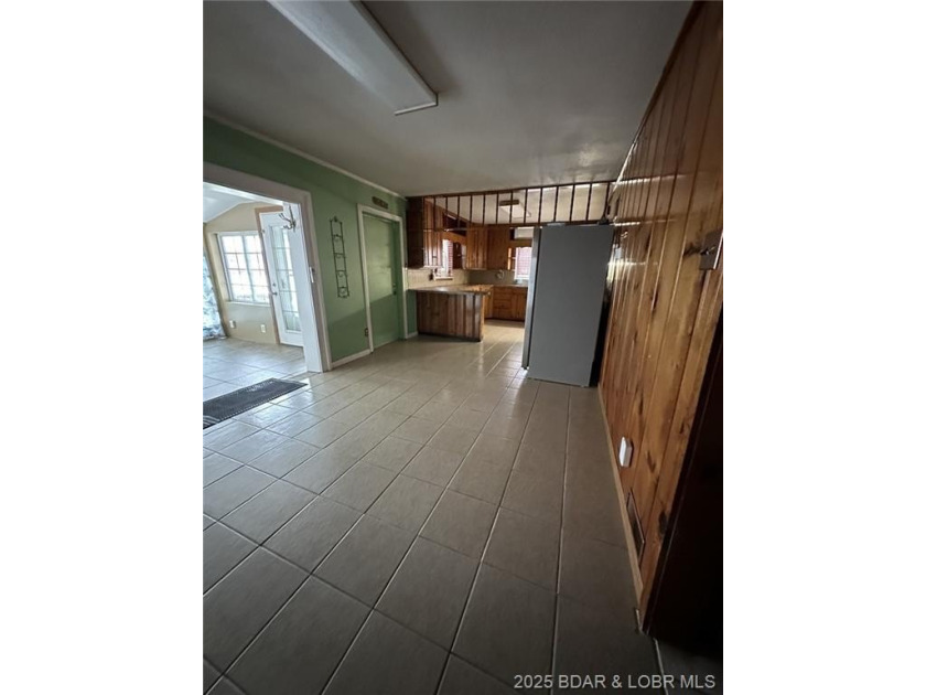 4-bed, 2-bath waterfront home in the Turkey Creek arm of Lake of - photo 26