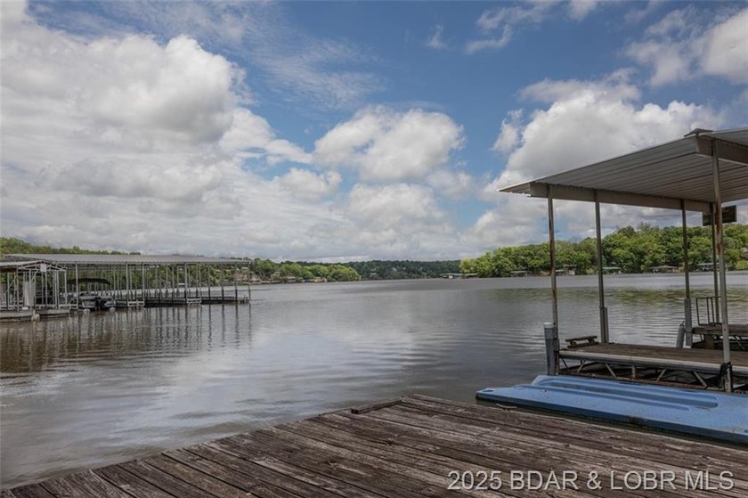 4-bed, 2-bath waterfront home in the Turkey Creek arm of Lake of - photo 34