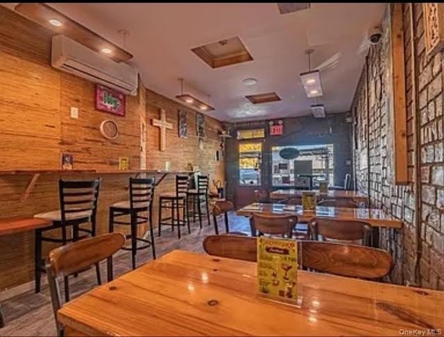 Fantastic opportunity to own a beautifully renovated mixed-use - photo 4