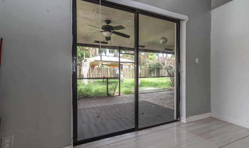 This 3-bedroom, 2-bathroom single-story home offers 1,672 square - photo 21