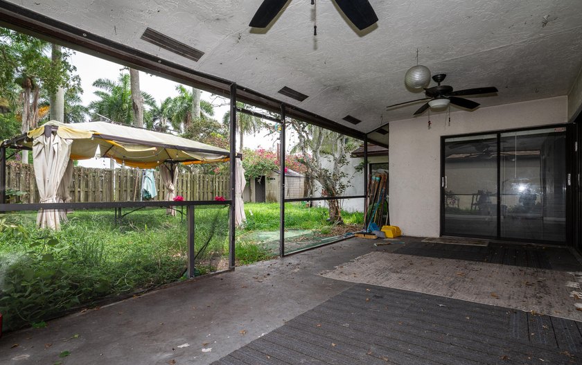 This 3-bedroom, 2-bathroom single-story home offers 1,672 square - photo 30