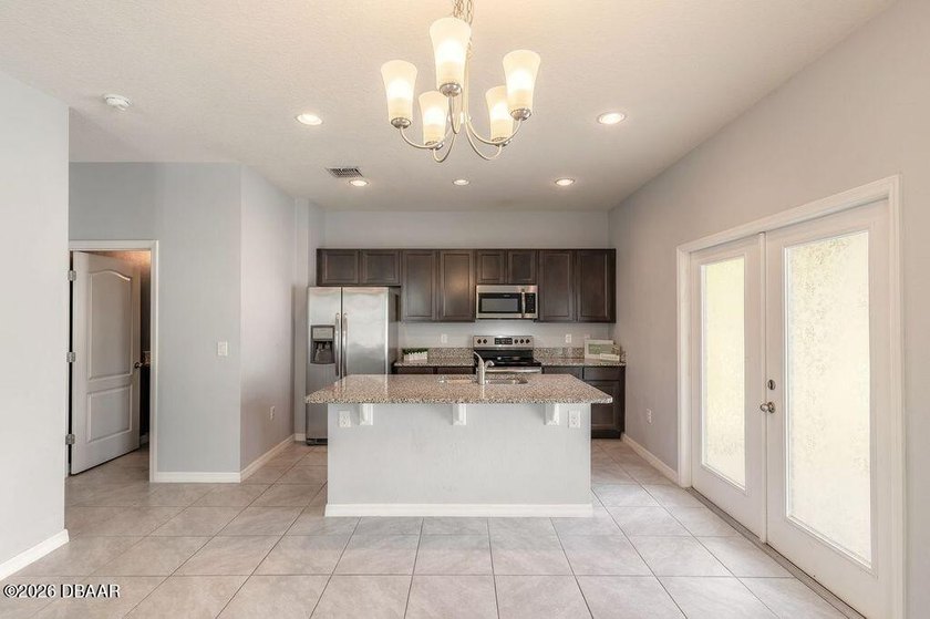Enjoy comfortable, modern living in this stylish two-story - photo 3
