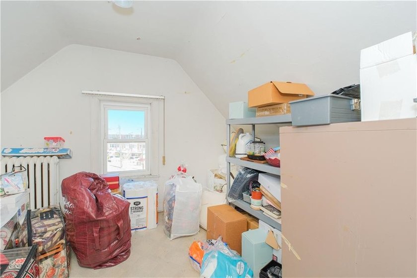 Double lots, Unique Property, about 10,275 sq ft for these 2 - photo 24