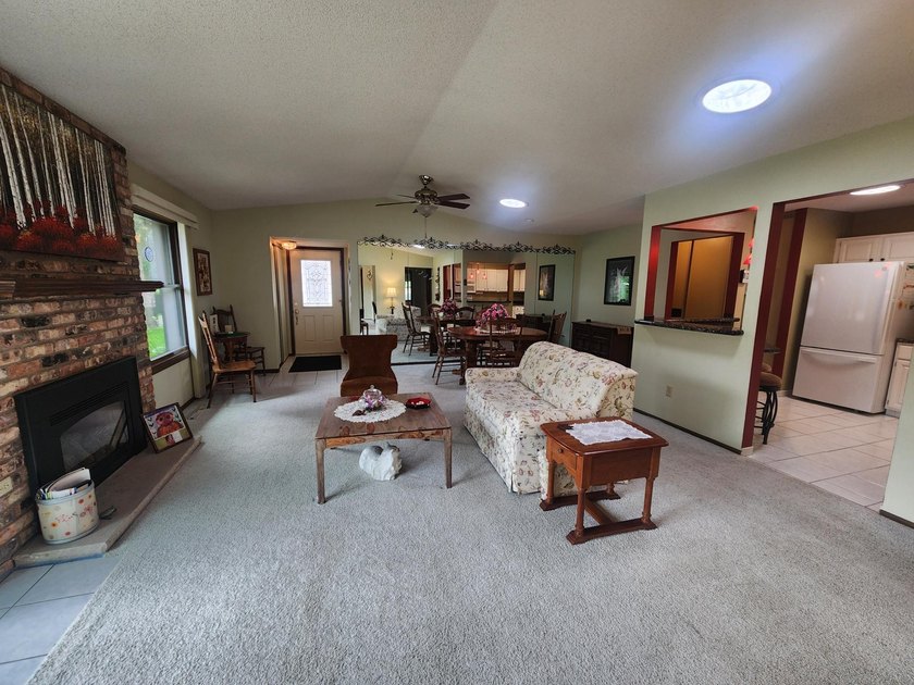 Welcome to Cimarron Ponds, and the Kingwood one-level townhome - photo 11