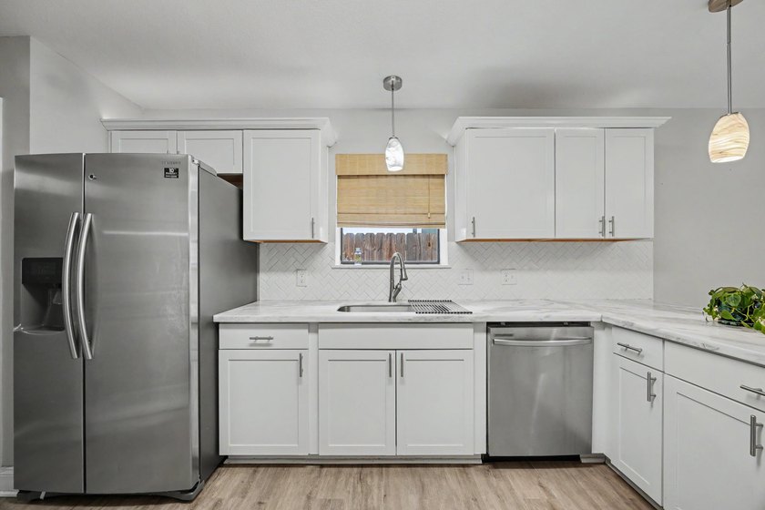 Welcome home to this gorgeous, light-filled 3-bedroom - photo 21