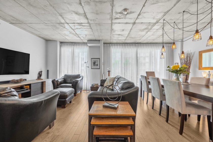 Stunning ground-floor condo in the prestigious Monroe complex in - photo 22
