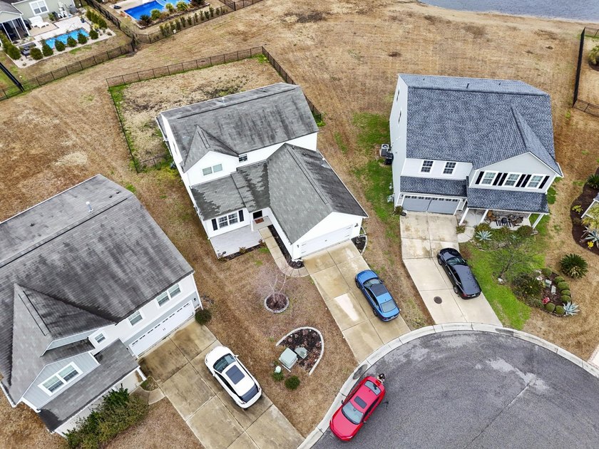 Welcome to this beautifully maintained home offering a - photo 37