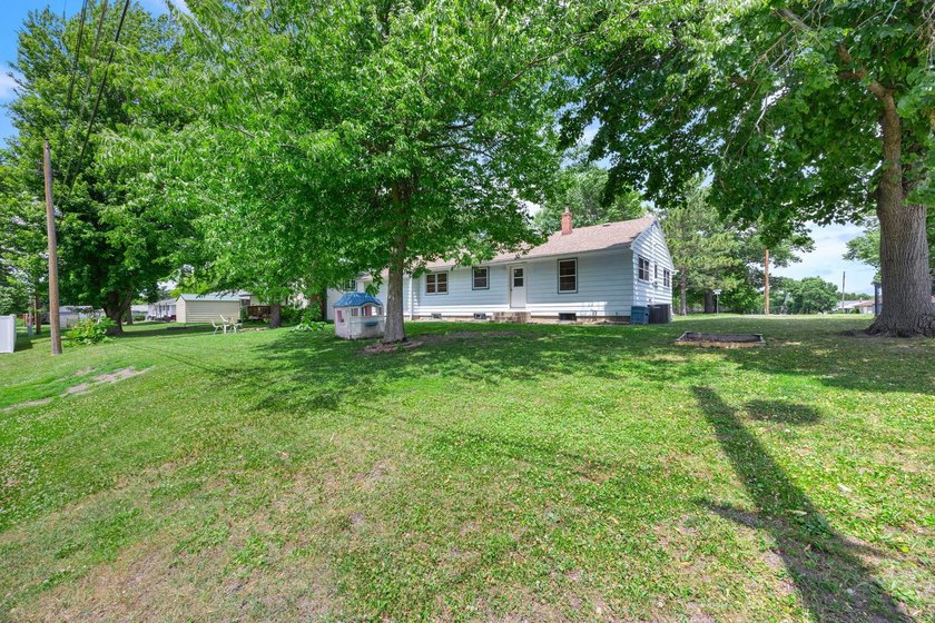 Welcome to 711 Elm Ave in Gaylord-a charming rambler nestled in - photo 41