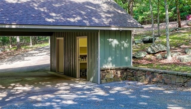 Beautiful Wooded Lakefront Retreat! You will love lakefront - photo 5
