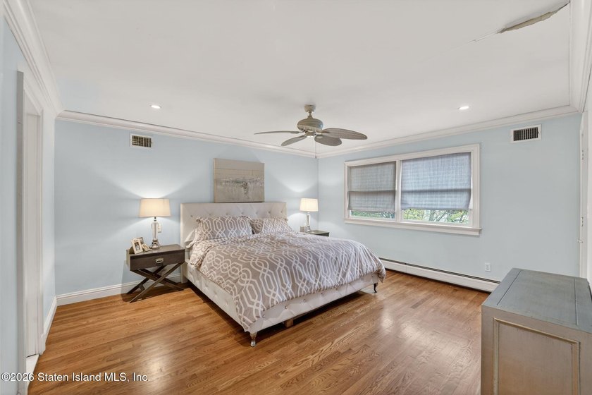 Enjoy family and entertaining in this charming 4 bedroom - photo 20