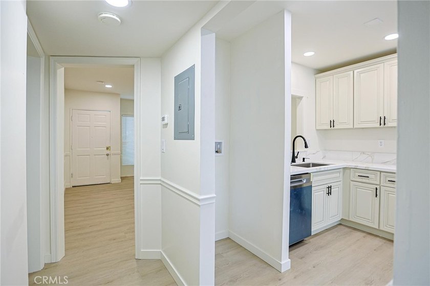 Welcome to 4109 W 5th Street, Unit F2, Santa Ana, CA 92646 This - photo 28