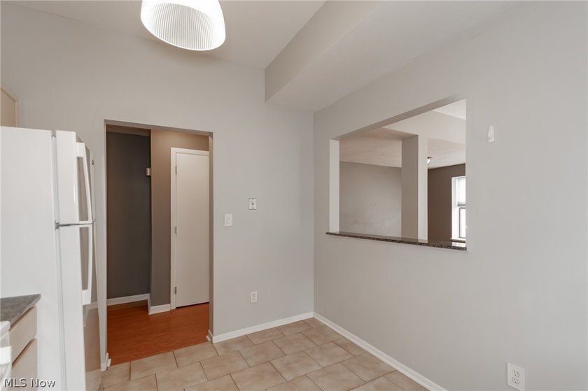 Welcome home to this beautifully updated 2 bedroom, 2 bathroom - photo 10