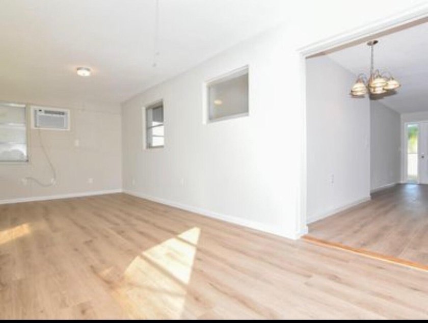 GREAT location near downtown, on this nicely remodeled 3/1 CBS - photo 12