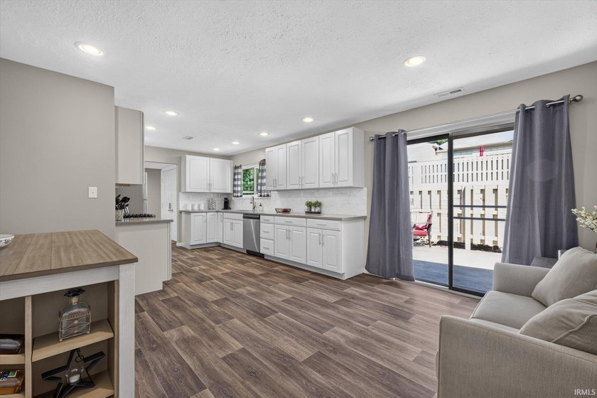 If you are looking for carefree living in a golf course - photo 9