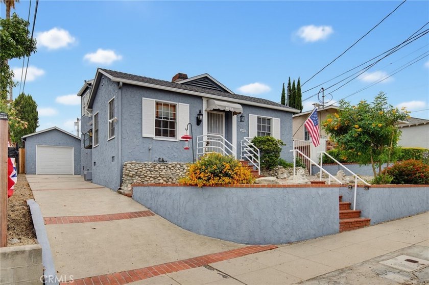 1073 W Upland Ave - photo 2