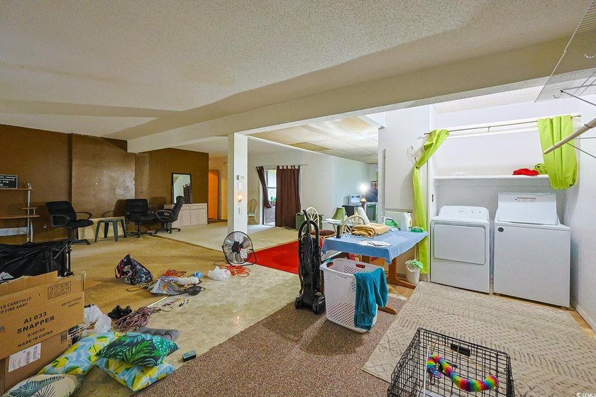***BACK ON MARKET AT NO FAULT TO SELLERS*** 2-Bedroom, 2-Bath - photo 4