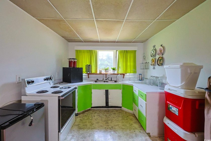 ***BACK ON MARKET AT NO FAULT TO SELLERS*** 2-Bedroom, 2-Bath - photo 8