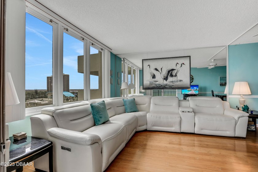 BEST PRICE IN THE BUILDING! DIRECT OCEANFRONT! PREFERRED - photo 6
