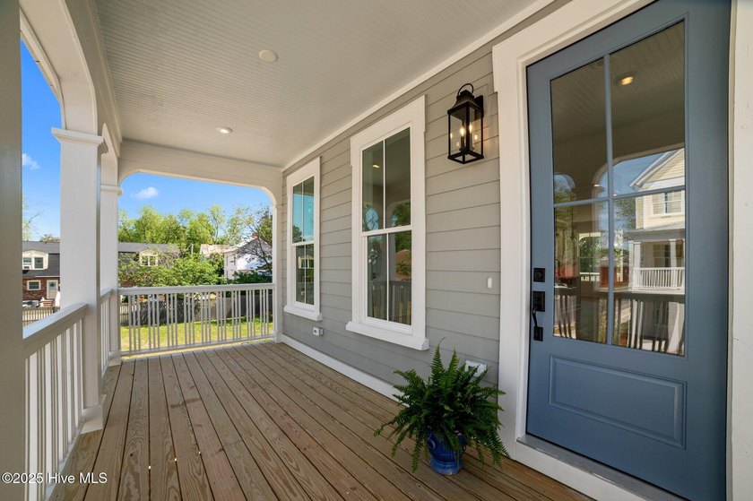 Walkable waterfront living - designed for ease, flexibility, and - photo 8