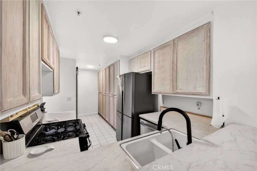 Welcome home to 1775 Ohio Ave #106, a bright and inviting - photo 8