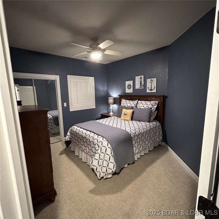 This beutiful turnkey lakeside condo comes with numerous updates - photo 15