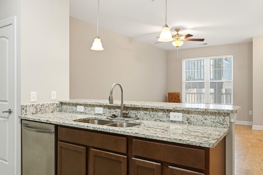 This is The one. Beautiful one bedroom, one bath condo located - photo 22