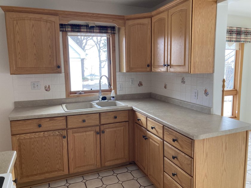 VRP $825,000-$850,000 Stop dreaming and start living. This - photo 6