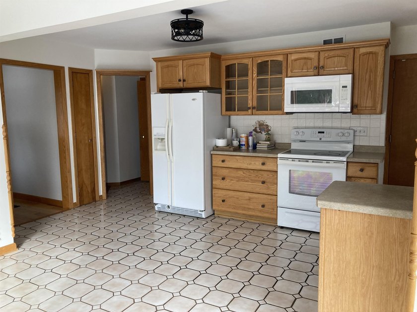 VRP $825,000-$850,000 Stop dreaming and start living. This - photo 9