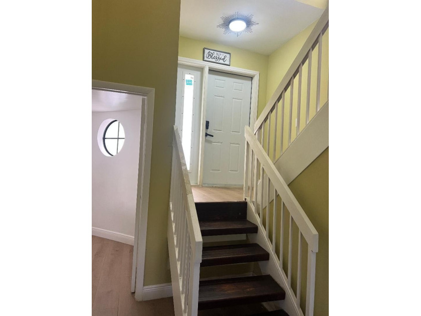 EVERYTHING IS UPDATED!...Classy Community!... Classy unit! - photo 3