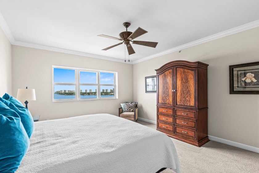 7th floor 3BR/3BA overlooking the Intracoastal, impact glass - photo 14