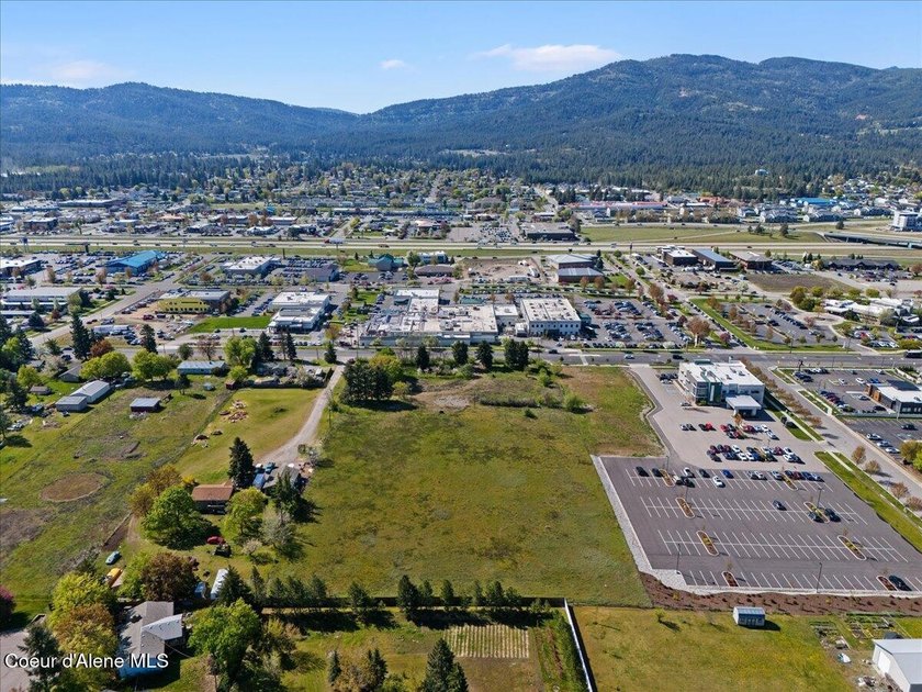 Exceptional Commercial lot adjacent to Northwest Specialty - photo 2
