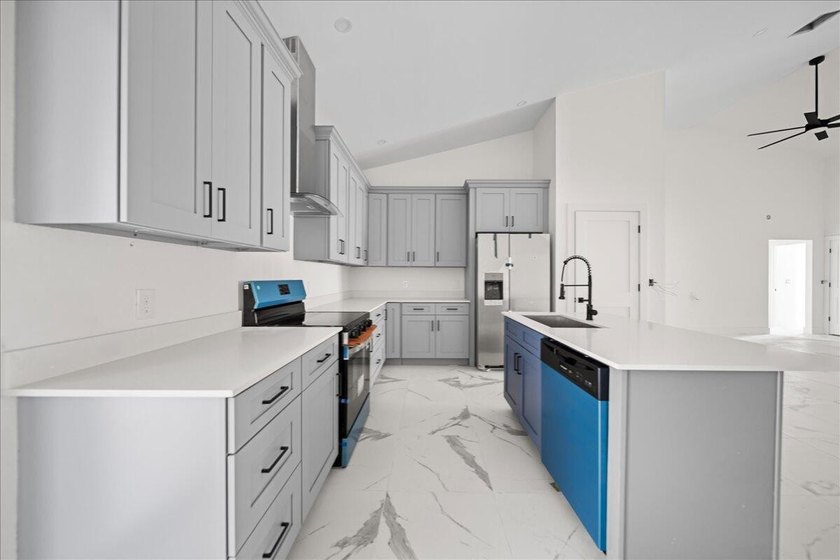 Welcome to this brand new 2026 built home in Port Charlotte - photo 15