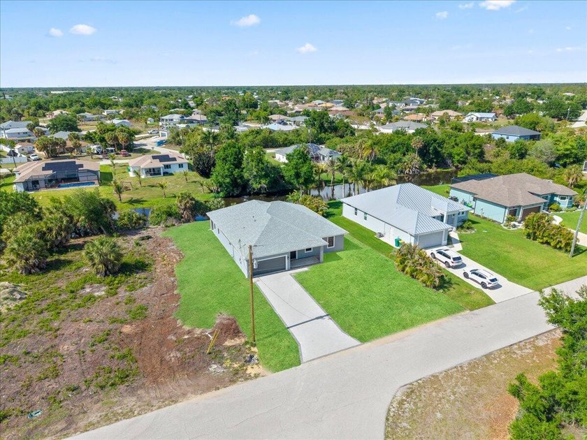 Welcome to this brand new 2026 built home in Port Charlotte - photo 25