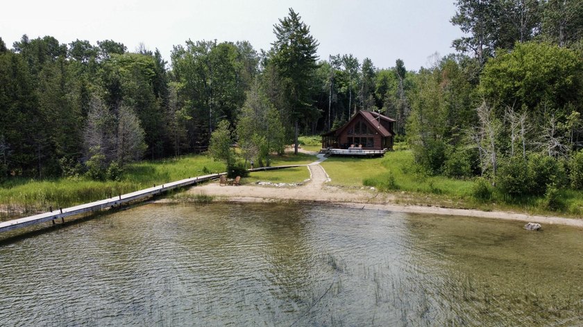 Exquisite Snows Channel cottage offers you refined island living - photo 7