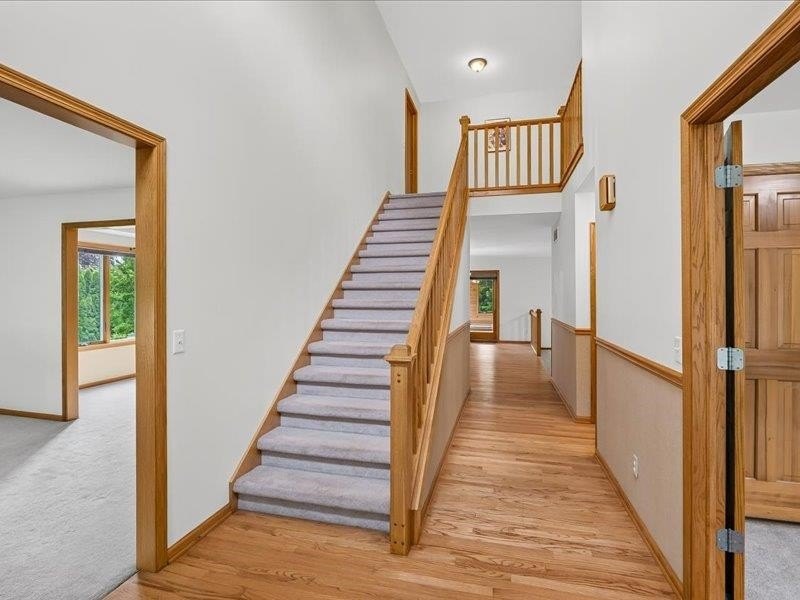 Welcome to this 4,126 sq ft home in desirable Seminole Hills - photo 5