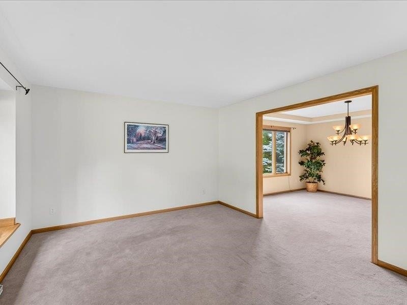 Welcome to this 4,126 sq ft home in desirable Seminole Hills - photo 8