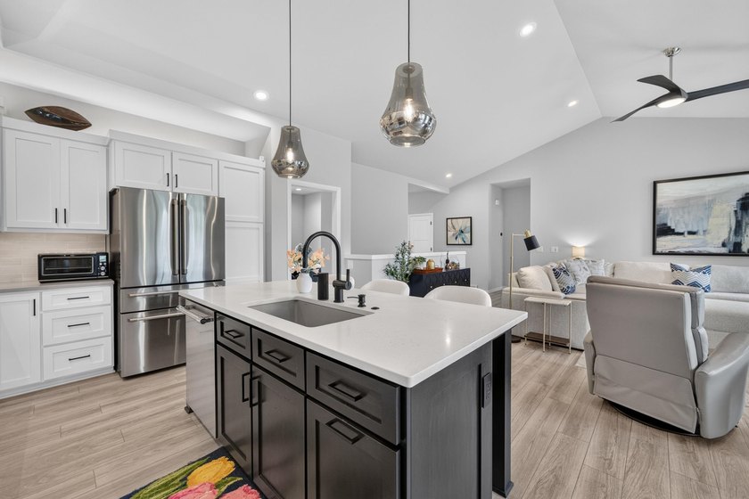 Bright, airy, and move-in ready, this stunning 4-bedroom ranch - photo 10