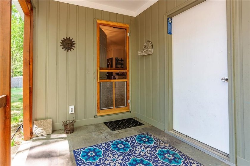Unique Greenwood proper L shaped ranch with 100 percent interior - photo 15