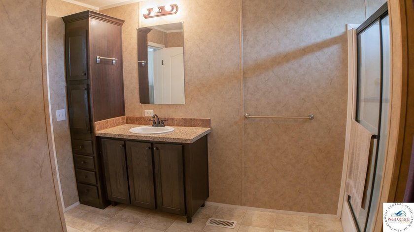 This charming 1,350 sq ft manufactured home sits on a permanent - photo 20