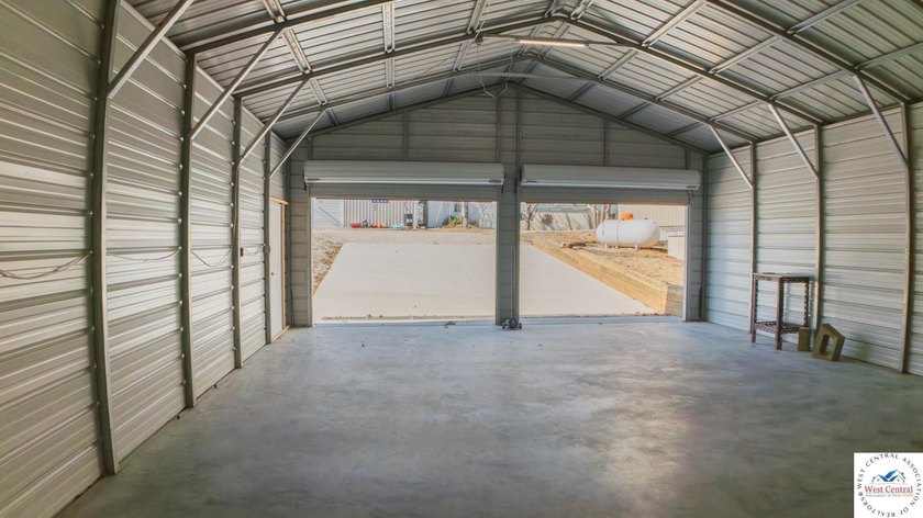 This charming 1,350 sq ft manufactured home sits on a permanent - photo 34