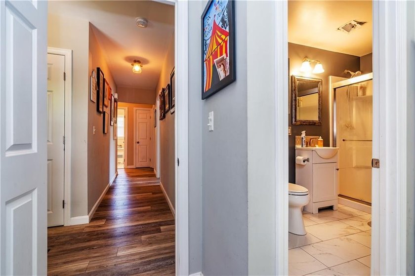 Unique Greenwood proper L shaped ranch with 100 percent interior - photo 34